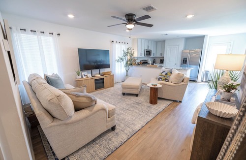 Wheatland Casa | Cozy Meets Cool in OKC