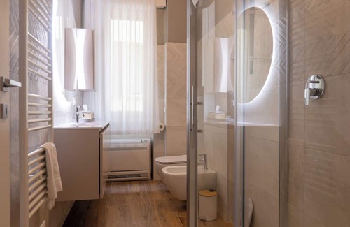Cremona Apartamento | FORTITUDO duomo-suite in the heart of cremona