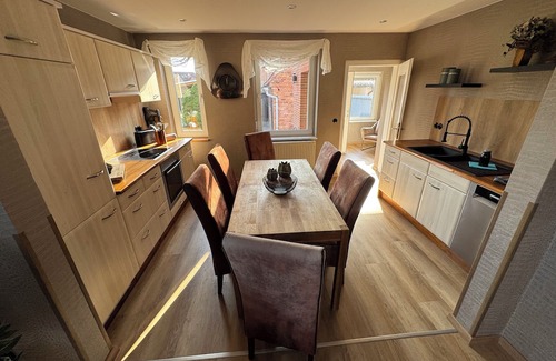 Guestrow Casa | Top modern townhouse in mint condition with garden+barbecue+garage safe and quiet