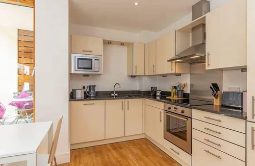 Oxford City Centre Apartamento | Pass the Keys | Oxford Castle - City Centre Apartment + Balcony