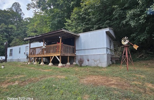 Summitt Casa | Serene mobile home with AC in charming Ironton