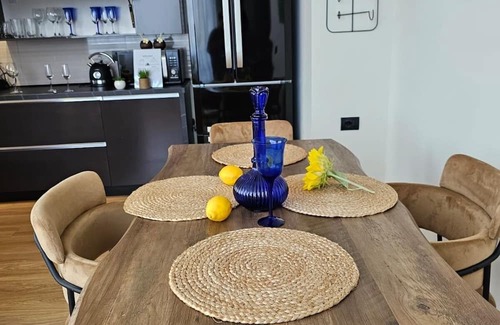 Farke Apartamento | Parkside - AirAlbania View