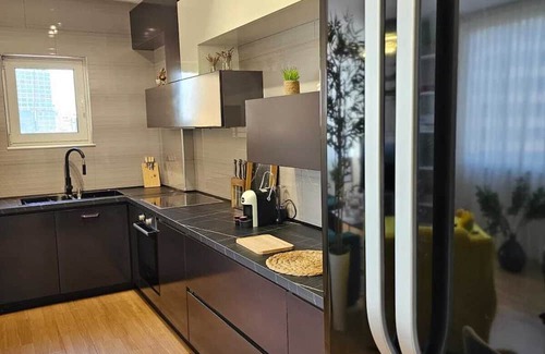 Farke Apartamento | Parkside - AirAlbania View