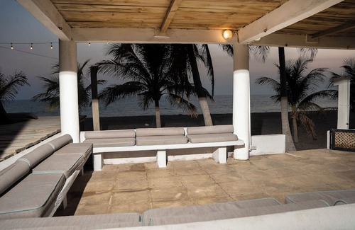 Monterrico Villa | House in Monterrico Beach " Casa Buena Vida ".