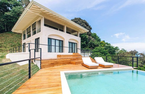 Pavones Casa | Luxury villa with spectacular views of Pavones point surf break
