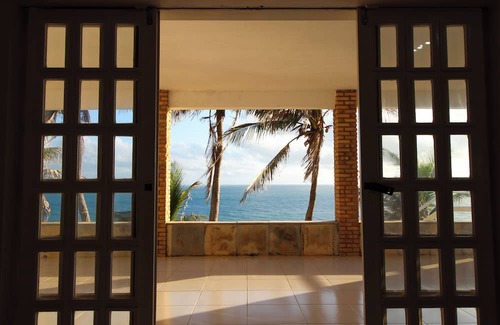 Canoa Quebrada Casa | Oceanfront House with Stunning Views – Steps from Broadway
