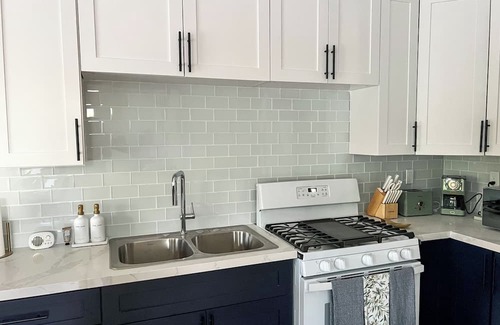 Gambier Condominio | 2-bedroom Condo in Nassau near Beach and Airport