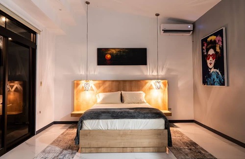 Bijagua Cabina | Cozy Lodge near Río Celeste with AC