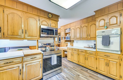 Thomasville Casa | 2 Mi to Main St Thomasville: Family Home w/Games