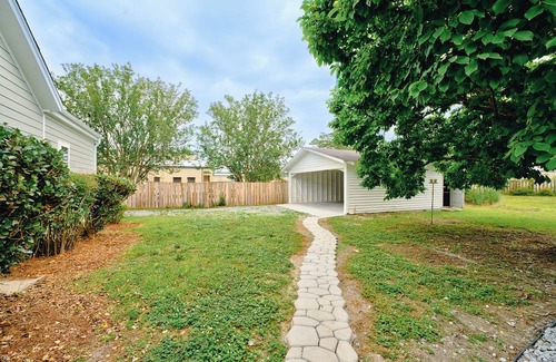 Smithfield Casa | Historic Downtown Gem, 7 mins to Premium Outlets