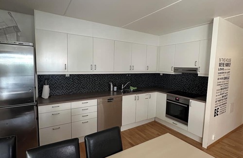 Sinsen Apartamento | Spacious 5-bedroom apartment with 2 bathrooms in Løren
