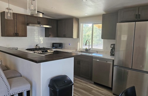 Colfax Cabaña | Charming cottage at Boondok Farms in lovely Colfax