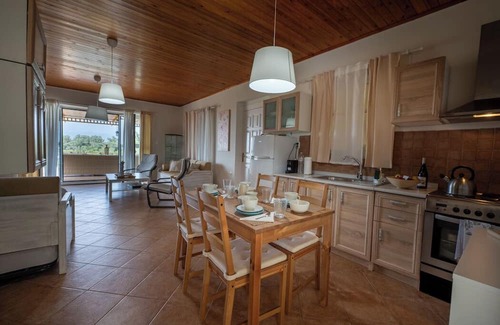 Amfilochia Cabaña | Delightful cottage with AC in charming Amfilochia