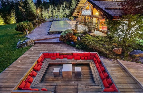 Demi-Quartier Chalet De Esquí | Exclusive Chalet Demi-Quartier · Mont Blanc View