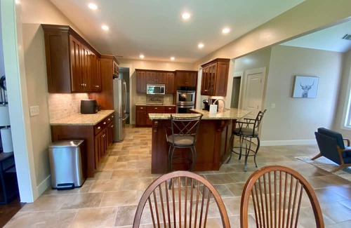 Senoia Casa | Privacy, view & location in one! Secret garden 4 bedroom Senoia home on 5 acres