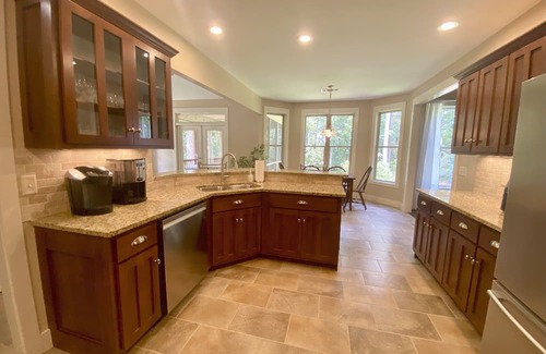 Senoia Casa | Privacy, view & location in one! Secret garden 4 bedroom Senoia home on 5 acres