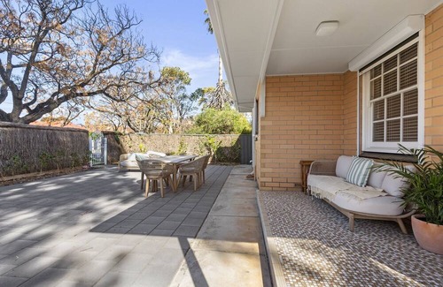 Brighton Casa | Beachside House with Garage and Outdoor Space