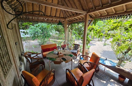 Prambanan Villa | Eyang Residence Limasan Kebon Dalem
