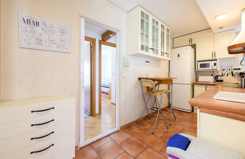 Villa de Vallecas Apartamento | Family Flat with Terrace and Swimming Pool in Private Urbanisation- Madrid