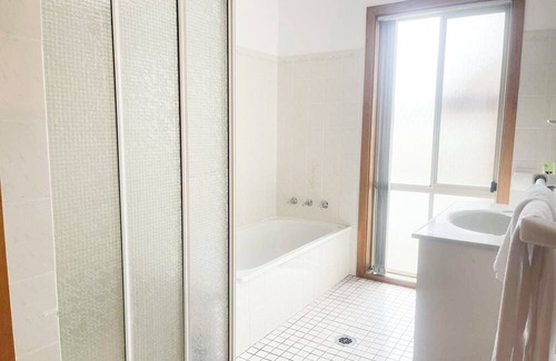 Bourkelands Casa | 1/1 Overdale Drive, Bourkelands