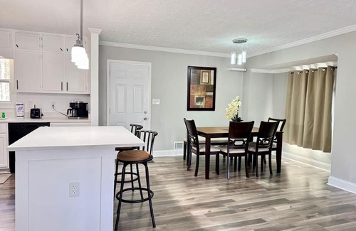 Douglasville Casa | Home away from Home Spacious 5-bedroom house in Douglasville