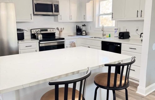 Douglasville Casa | Home away from Home Spacious 5-bedroom house in Douglasville