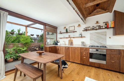 Hackney Casa | The Art Deco Escape, Hackney and Close to Central