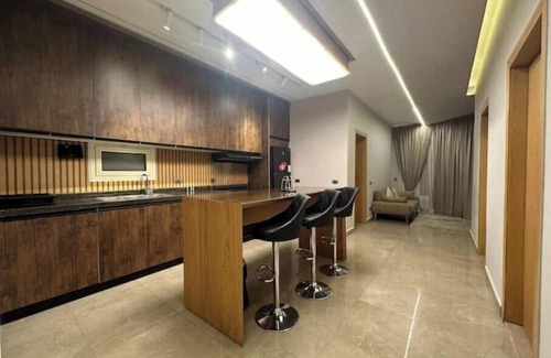 Al Duqqi Apartamento | Luksusleilighet i Al Mohandiseen