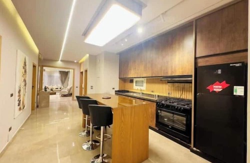 Al Duqqi Apartamento | Luksusleilighet i Al Mohandiseen