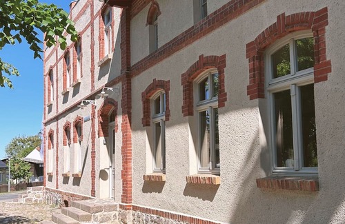 Uecker-Randow Apartamento | Beautiful large apartment in Kaiserhof Schwennenz with large plot of land