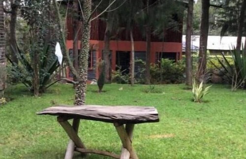 Naro Moru Apartamento | Charming 1-bedroom apartment in fabulous Naro Moru with AC
