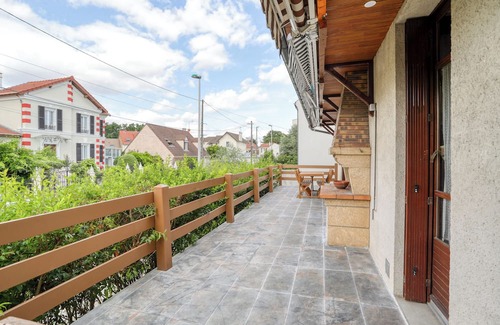 Aulnay-sous-Bois Casa | Large air-conditioned house - Paris, Villepinte ExpoPark, CDG, Asterix, Disney