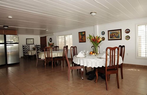 Barranca Apartamento | Jane's Beach Resort Room 1, Beach Hotel