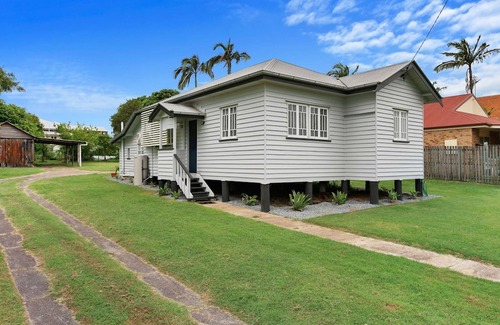 Maryborough Casa | Welcome to Retro on walker
