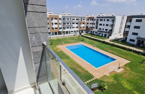 Harhoura Apartamento | Bright, modern apartment in Harhoura - 7 minutes from the beach