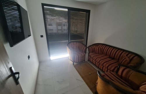 Harhoura Apartamento | Bright, modern apartment in Harhoura - 7 minutes from the beach