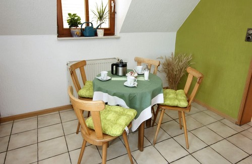 Schwanau Apartamento | Apartment 'Lilly' with Shared Terrace, Shared Garden and Wi-Fi
