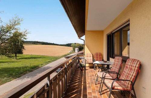 Sinsheim Apartamento | Apartment 'Waidbachhof' with Balcony and Wi-Fi
