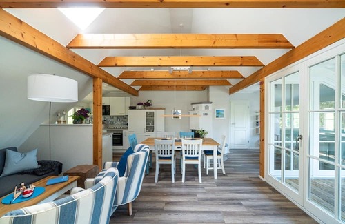 Neuhaus Apartamento | Vacation apartment/apartment for 6 guests with 100m² in Dierhagen (296828)