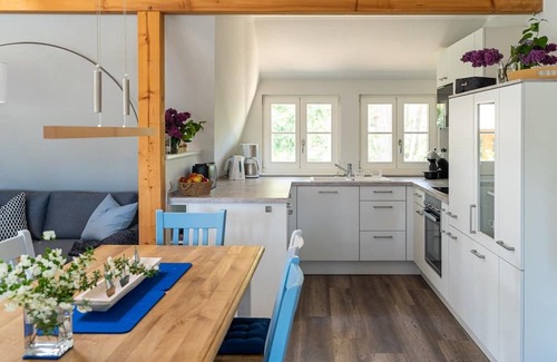 Neuhaus Apartamento | Vacation apartment/apartment for 6 guests with 100m² in Dierhagen (296828)