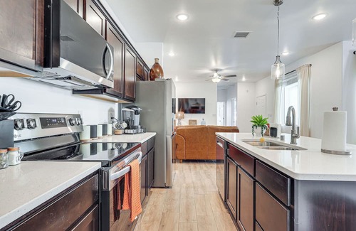 Las Cruces Casa | Home w/Private Patio 10 Mi to Rio Grande!