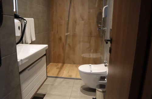 Serifali Mahallesi Cama Y Desayuno | Charming bed & breakfast with AC in wonderful Istanbul