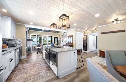 Lamoine Casa | Lumen Bay House-Ocean Pure