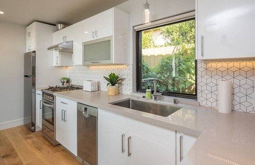 Millbrae Apartamento | Walk to BART & Caltrain! Modern Luxury Cottage