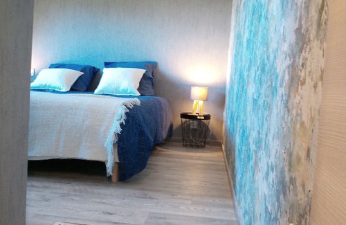 Les Cotes de Corps Cama Y Desayuno | Bed and Breakfast 'La Chambre De L'Obiou 2' with Lake View, Shared Garden and Wi-Fi