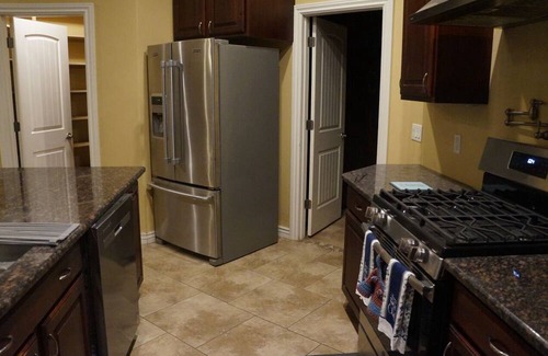 Safford Casa | Comfortable for work, or family, 4-bedroom house with AC in charming Safford