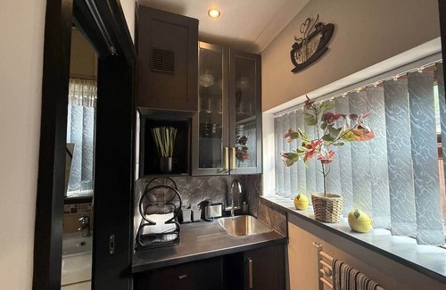 West Bridgford Casa | Studio C - Newly renovated private 1 bed studio