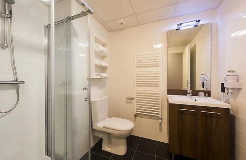 Dijon Hotel | In The Heart of The University Campus of Bourgogne! with Private Kitchenette