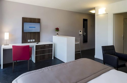 Dijon Hotel | Conveniently Located Room for Comfortable University Stays
