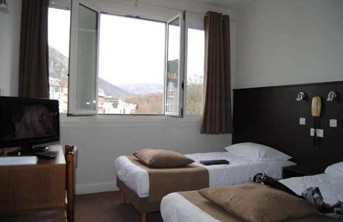 Lourdes Hotel | Spacious Family Units Perfect for Exploring Lourdes & Nearby Attractions